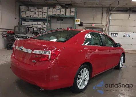 2014 Toyota Camry Hybrid Xle из США, поврежденный, VIN 4T1BD1FK2EU097953